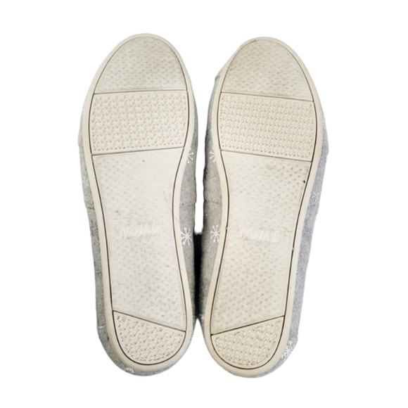Toms Classic Drizzle Grey Embroidered Snowflakes Size 9.5 - Picture 6 of 10